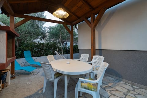 Apartments Pere - Unit 372406-13