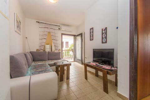 Apartments Masa - Unit 372409-13