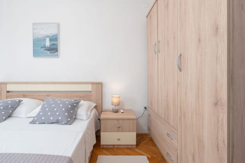 Apartments Ivo - Unit 372432-13