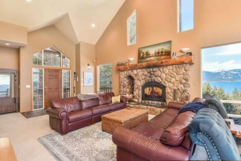 Moosewood Haven - Ideal Family Retreat