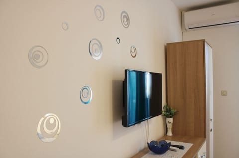 Apartment Lina - Unit 372436-13
