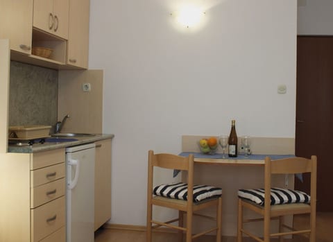Apartment Lina - Unit 372436-13
