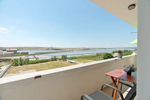 Apartment Don - Unit 372439-13