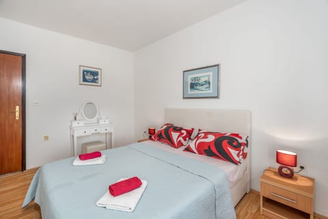 Apartment Don - Unit 372439-13