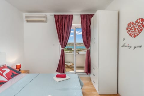 Apartment Don - Unit 372439-13