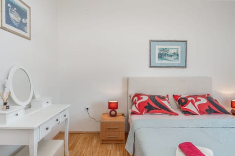 Apartment Don - Unit 372439-13