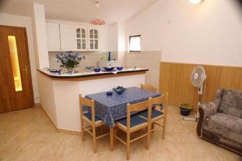 Apartments Mari - Unit 372442-13
