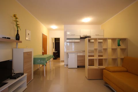 Apartments Dino - Unit 372473-13