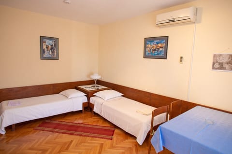 Apartments and Rooms Ivan - Unit 372475-13