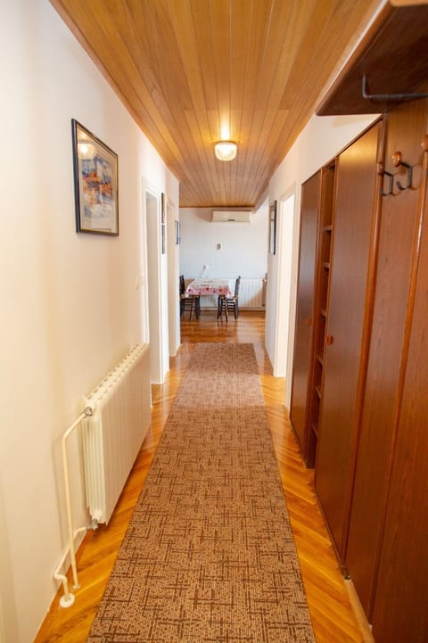 Apartments and Rooms Ivan - Unit 372476-13