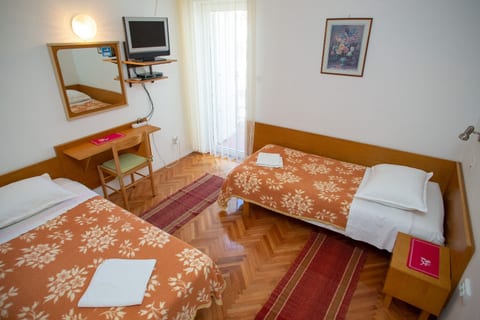 Apartments and Rooms Ivan - Unit 372478-13