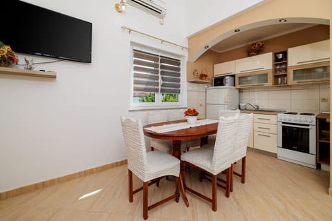 Apartments Mig - Unit 372506-13