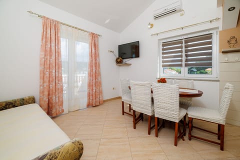 Apartments Mig - Unit 372506-13
