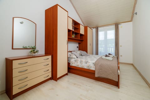 Apartments Mig - Unit 372507-13