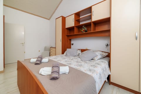 Apartments Mig - Unit 372507-13