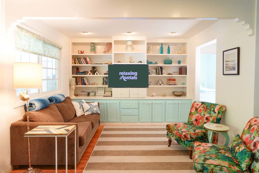 steps-to-the-ocean+village-beach-home-w-hot-tub/