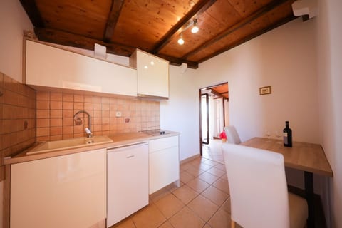 Apartments Vesna - Unit 372548-13