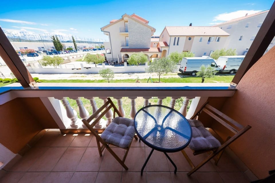 Apartments Vesna - Unit 372549-13