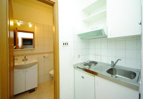 Apartments and Rooms Ljuba - Unit 372568-13