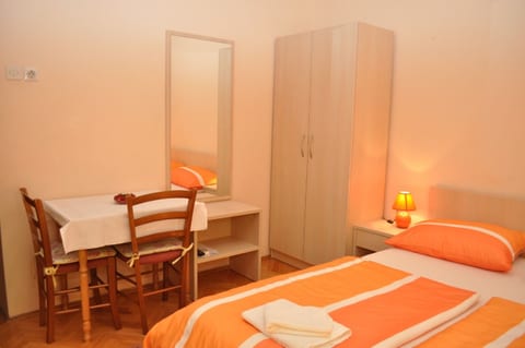 Apartments and Rooms Ljuba - Unit 372570-13