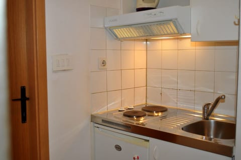 Apartments and Rooms Ljuba - Unit 372566-13