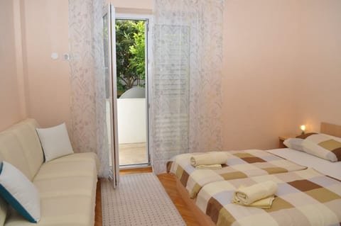 Apartments and Rooms Ljuba - Unit 372567-13