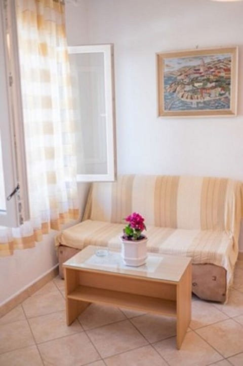 Apartment and Rooms Luka - Unit 372599-13