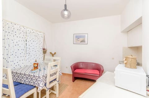 Apartments Nataša - Unit 372610-13