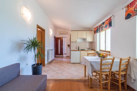 Apartments Mimi - Unit 372497-13
