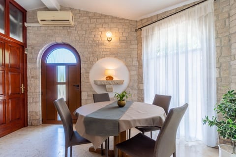 Apartments Mimi - Unit 372498-13