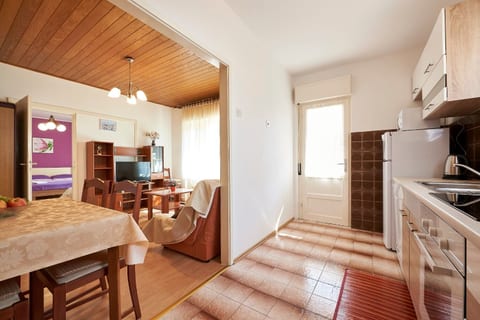 Apartment and Rooms Ivo - Unit 372658-13
