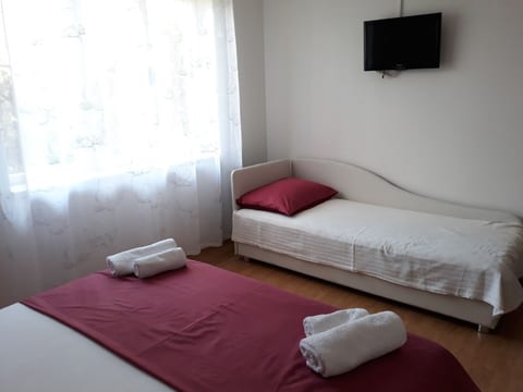 Apartment and Rooms Ivo - Unit 372659-13