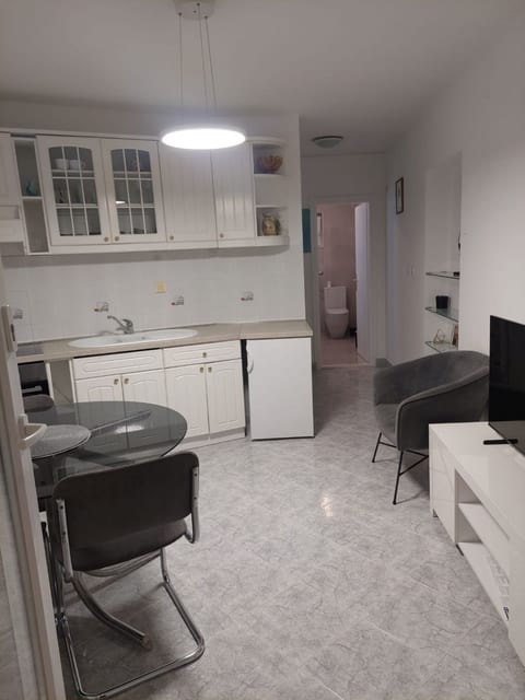 Apartment Gorde - Unit 372670-13