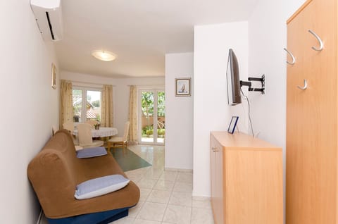 Apartments Dragan - Unit 372673-13