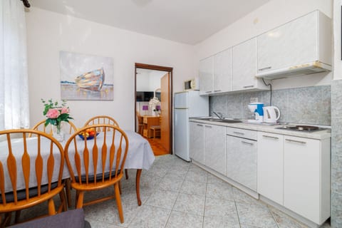 Apartment Dragica - Unit 372682-13