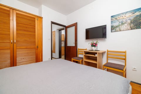Apartment Dragica - Unit 372684-13