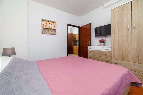 Apartment Dragica - Unit 372684-13