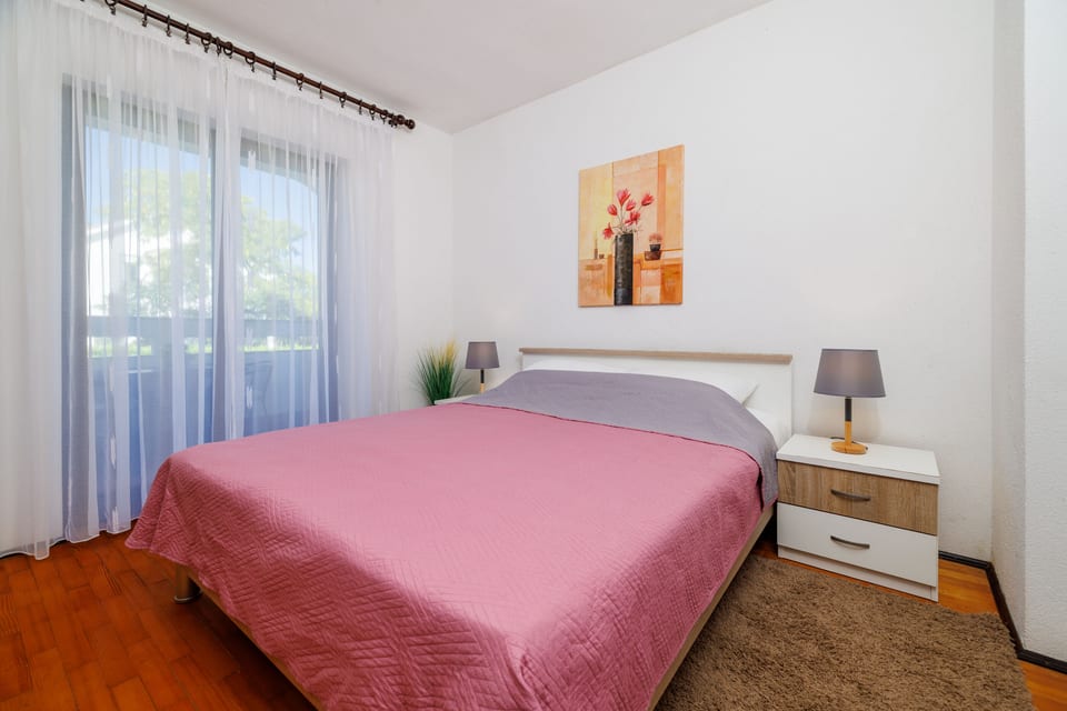 Apartment Dragica - Unit 372684-13