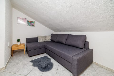 Apartment Dragica - Unit 372964-13