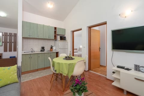 Apartments Mari - Unit 372686-13