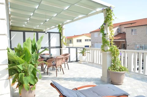 Apartments Dami - Unit 372713-13