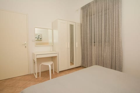 Apartments Josip - Unit 372723-13