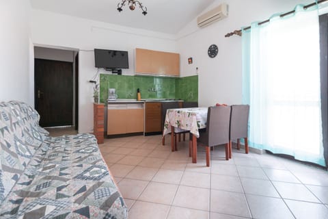 Apartments Sonja - Unit 372757-13