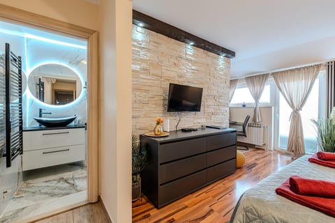 Apartments Tomo - Unit 372777-13