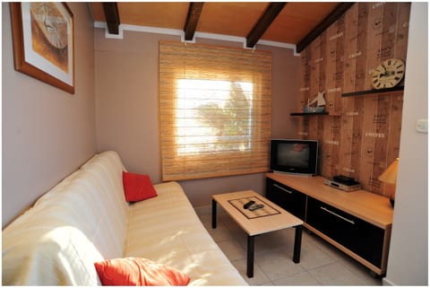 Apartments Tomo - Unit 372778-13