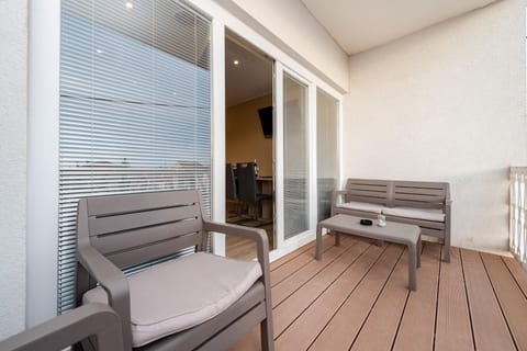 Apartments Tomo - Unit 374514-13
