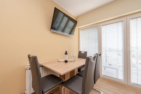 Apartments Tomo - Unit 374514-13