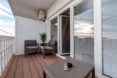 Apartments Tomo - Unit 374514-13