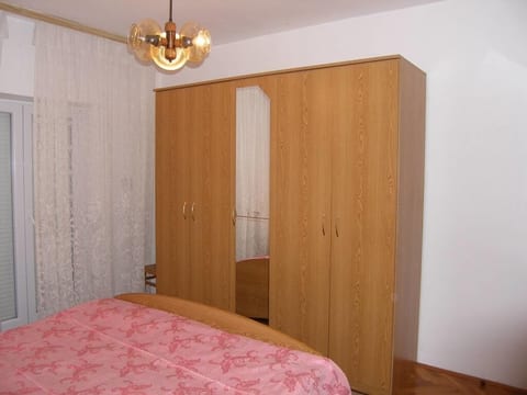 Apartments Mirko - Unit 372781-13