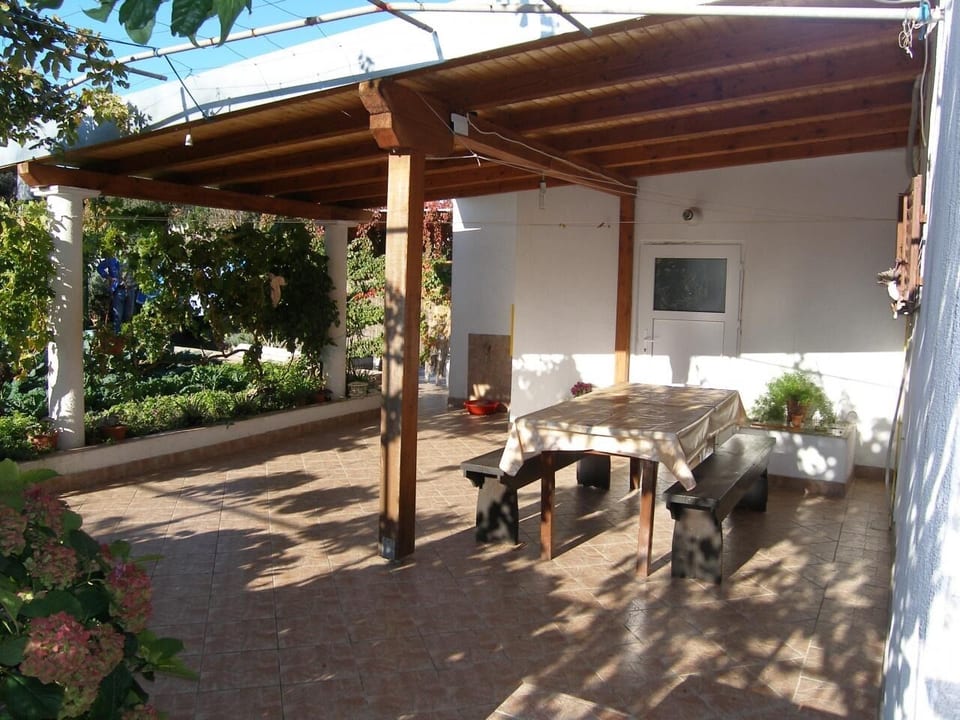 Apartments Mirko - Unit 372782-13